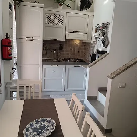 Nyaraló Villasimius, A 300 Mt Dalla