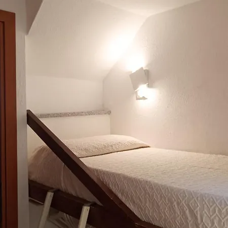 Nyaraló Villasimius, A 300 Mt Dalla *